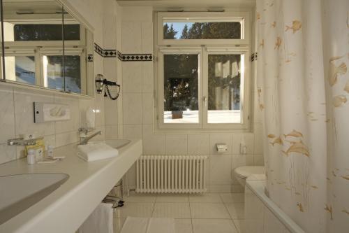 Esplanade Swiss Quality Hotel Давос Номер фото